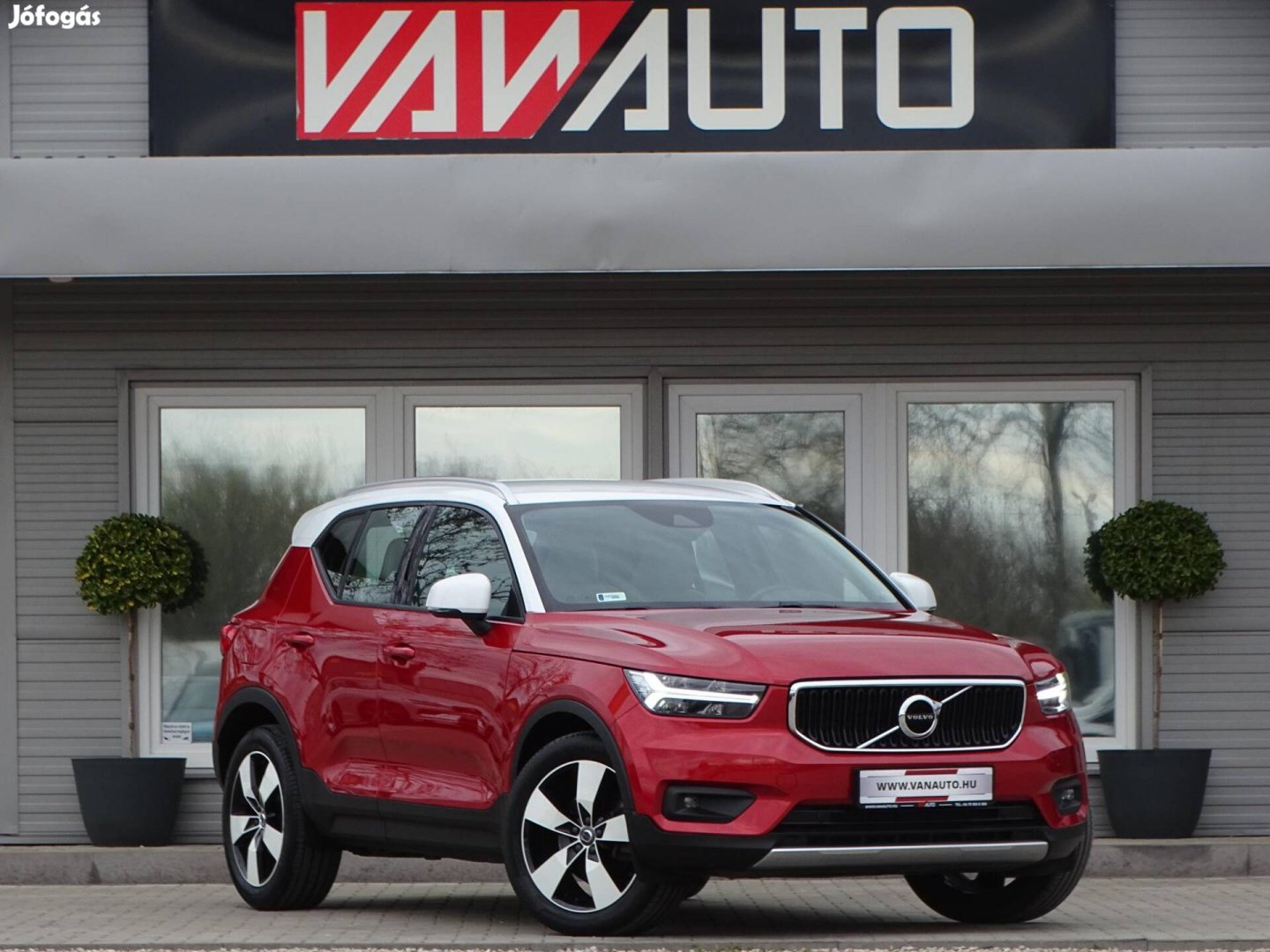 Volvo XC40 2.0 T4 Momentum Geartronic Magyaro
